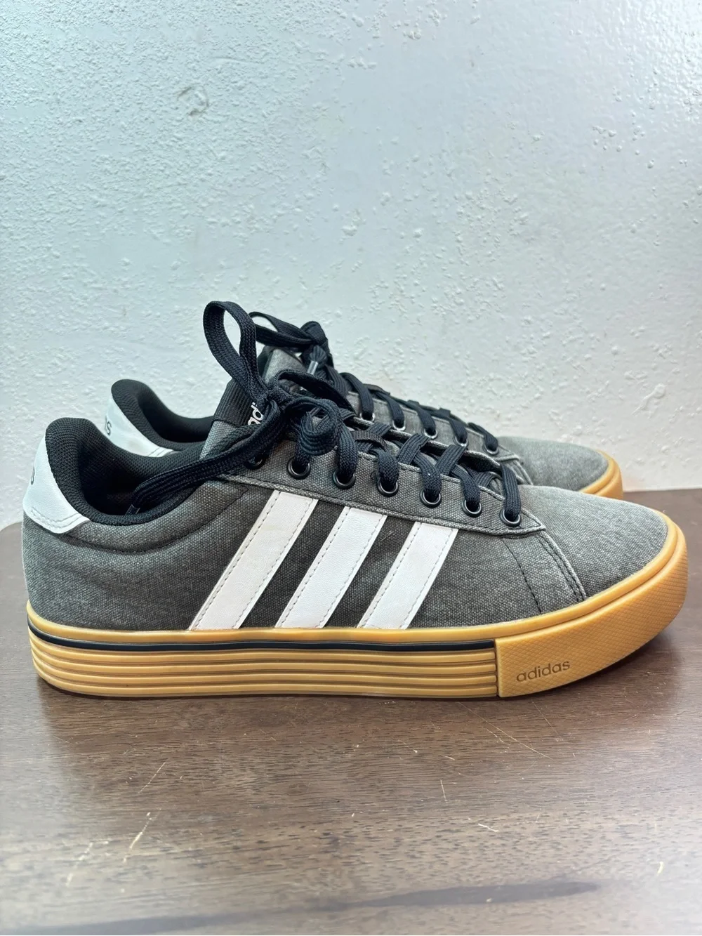 adidas everyday black
